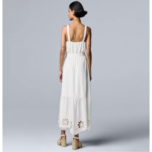 Simply Vera Vera Wang Embroidered Hem Maxi Tank Dress White Size Med Boho Chic - Picture 2 of 12